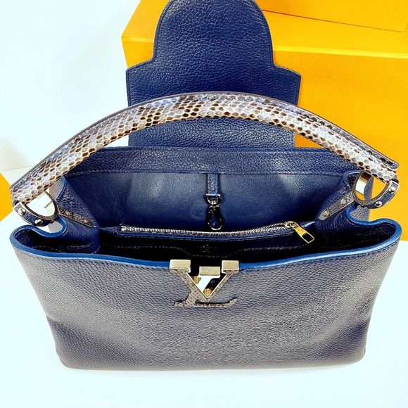 Louis Vuitton Taurillon Python Capucines BB Indingo Bag - Picture 14 of 16